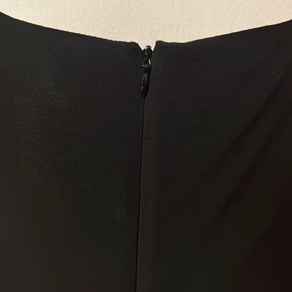 JONES WEAR — LITTLE BLACK DRESS ………239 - Picture 8 of 13